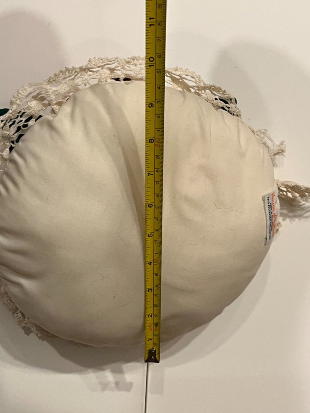 LIST AFTER AUCTION - House of Hatten Vintage 3D Rose Floral Decor Pillow (RARE) - Picture 11 of 14